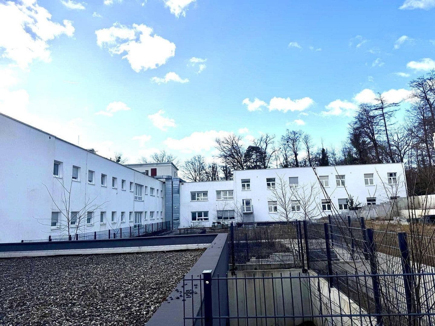 Prodej domu 7.645 m², pozemek 10.000 m², Nidda, Hessen Prodej domu 7.645 m², pozemek 10.000 m², Nidda, Hessen