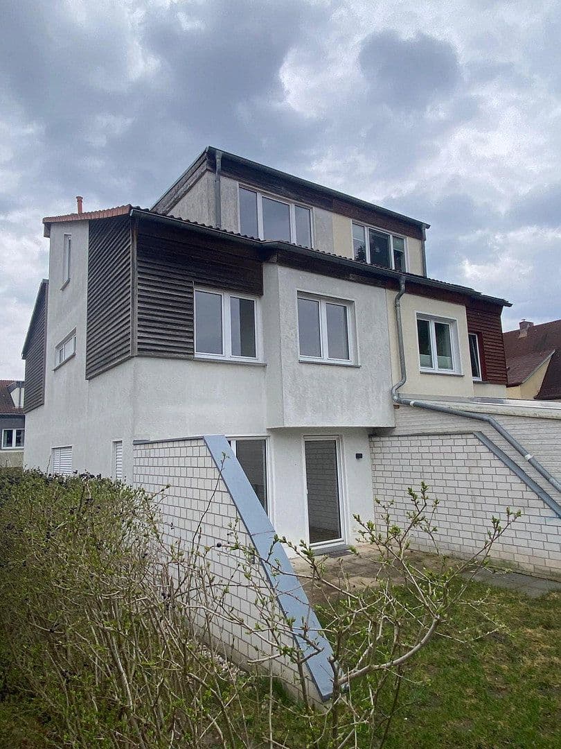 Prodej domu 124 m², pozemek 280 m², Berlin, Berlín Prodej domu 124 m², pozemek 280 m², Berlin, Berlín