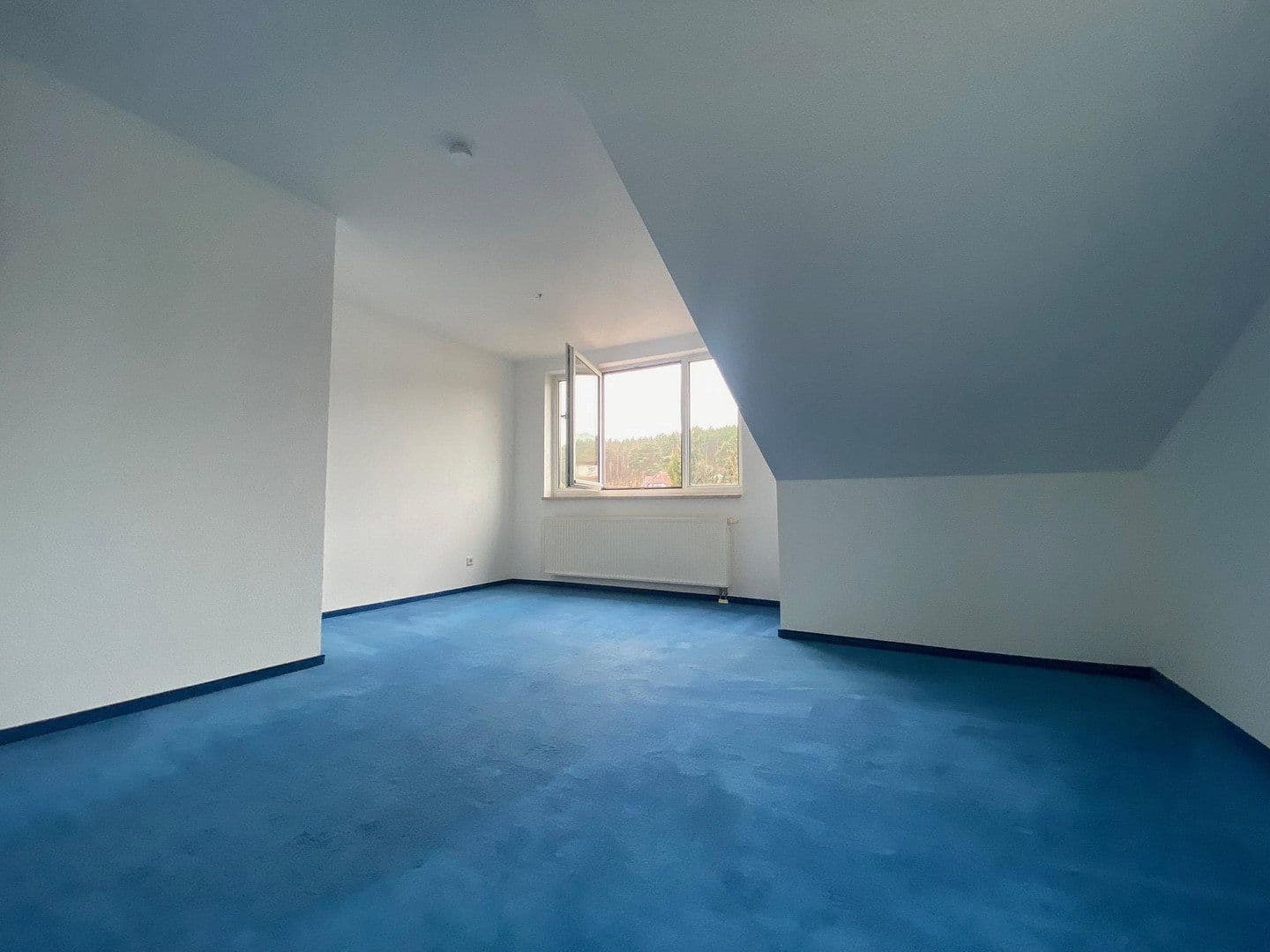 Prodej domu 124 m², pozemek 280 m², Berlin, Berlín Prodej domu 124 m², pozemek 280 m², Berlin, Berlín