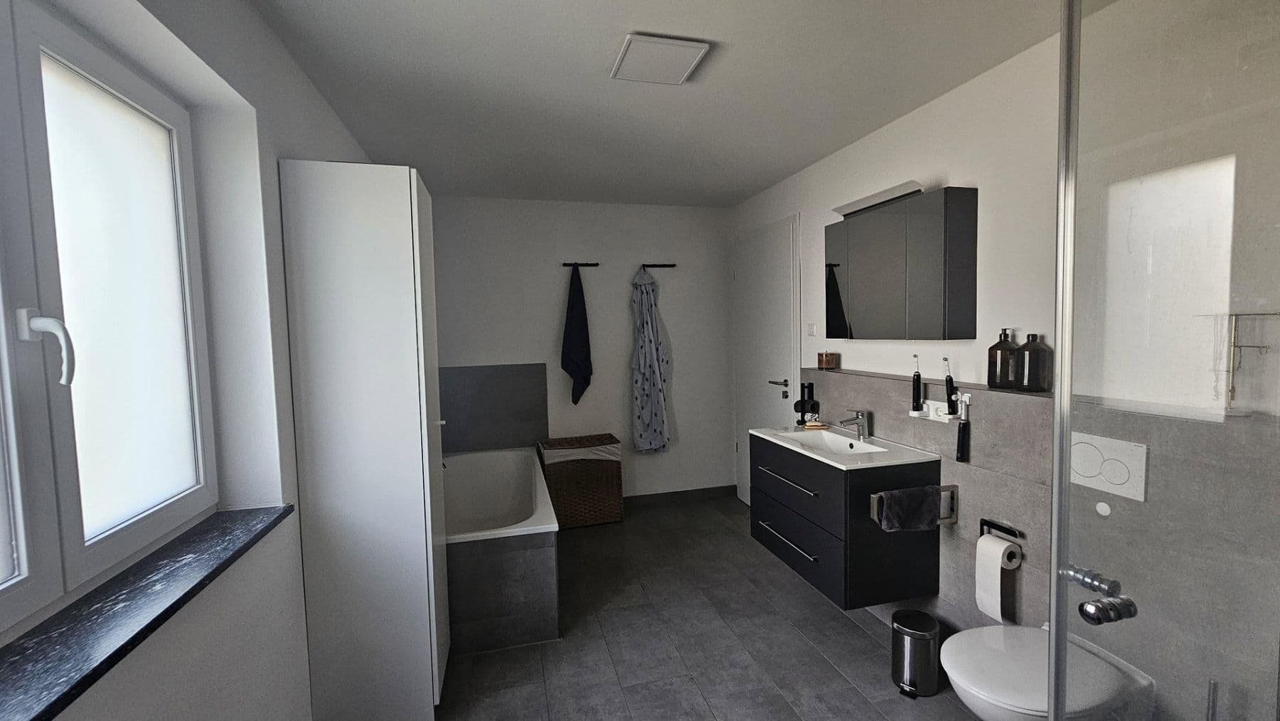 Pronájem bytu 3+1 89 m², Hauptstr. 39a, Unterdietfurt, Bavorsko Pronájem bytu 3+1 89 m², Hauptstr. 39a, Unterdietfurt, Bavorsko