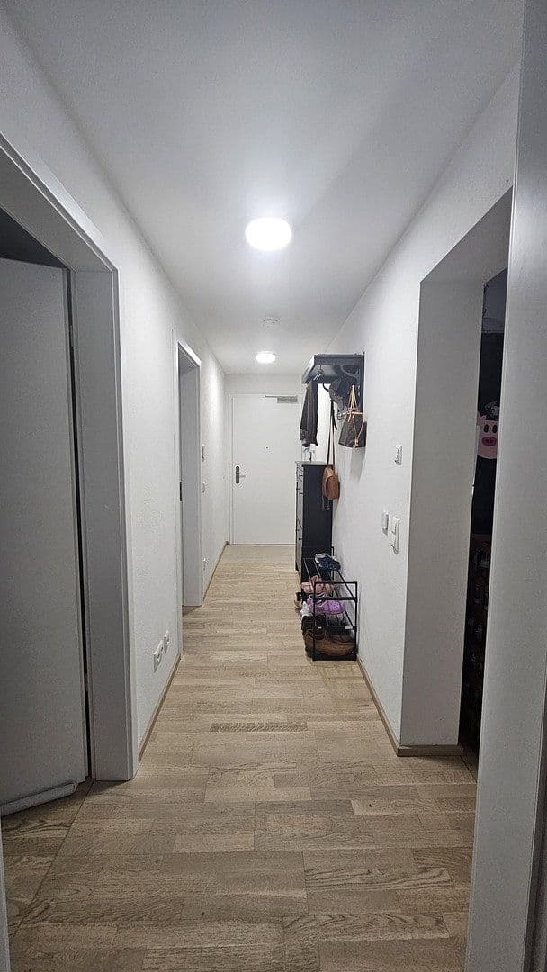 Pronájem bytu 3+1 89 m², Hauptstr. 39a, Unterdietfurt, Bavorsko Pronájem bytu 3+1 89 m², Hauptstr. 39a, Unterdietfurt, Bavorsko