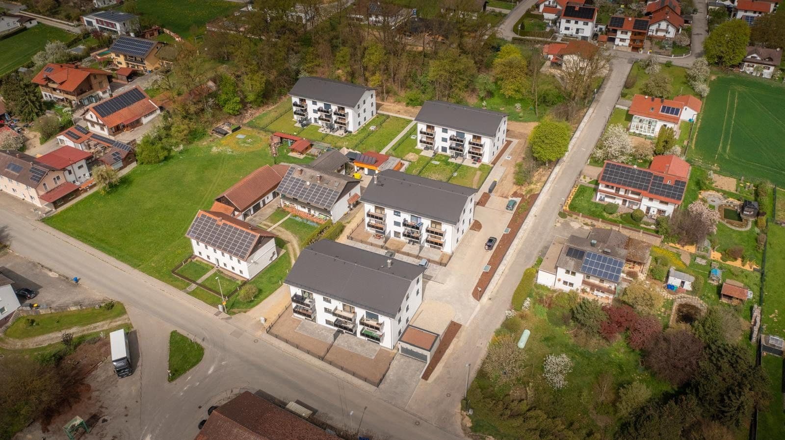 Pronájem bytu 3+1 89 m², Hauptstr. 39a, Unterdietfurt, Bavorsko Pronájem bytu 3+1 89 m², Hauptstr. 39a, Unterdietfurt, Bavorsko