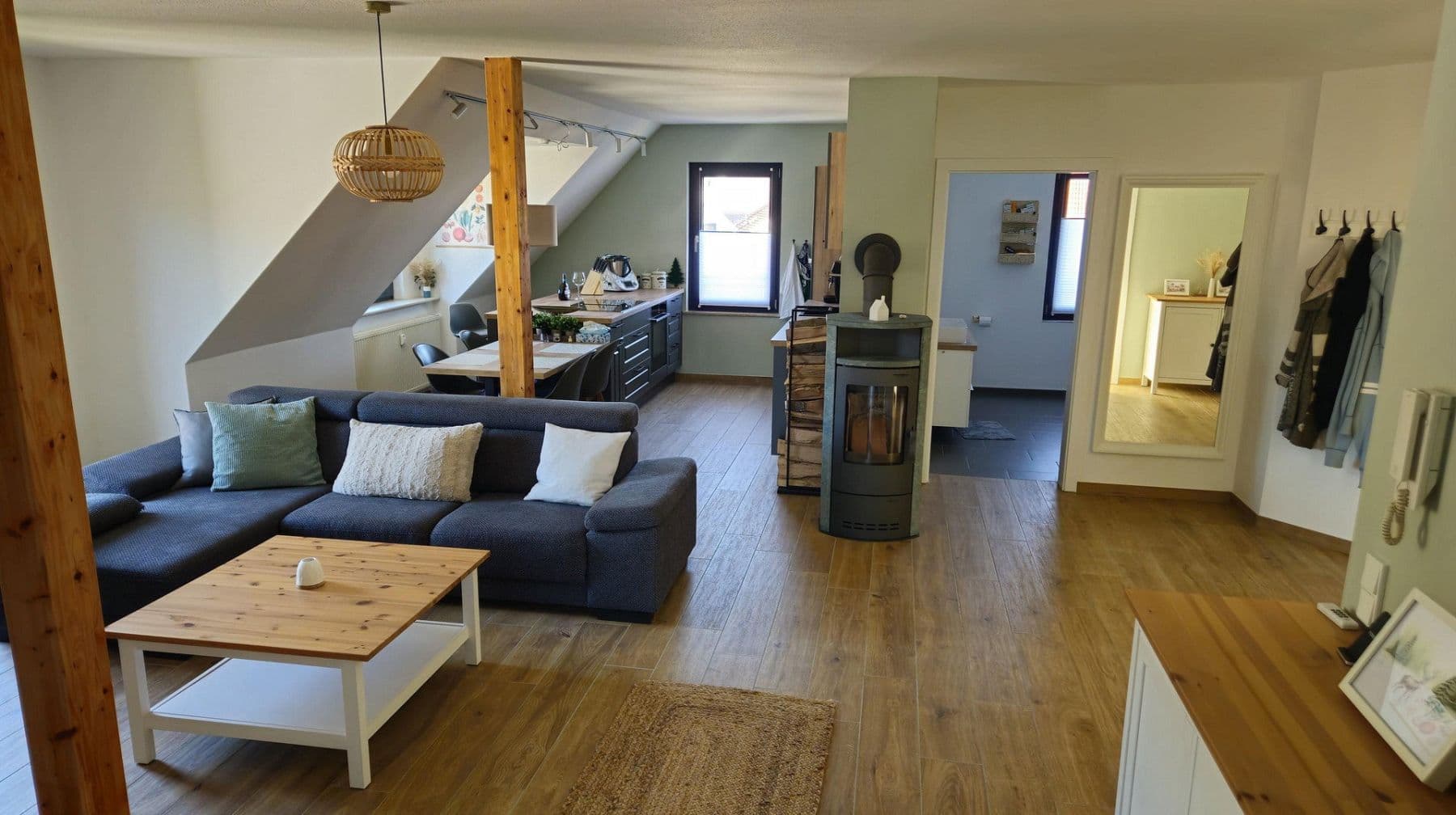 Prodej bytu 3+kk 92 m², Neustadt am Main, Bavorsko Prodej bytu 3+kk 92 m², Neustadt am Main, Bavorsko