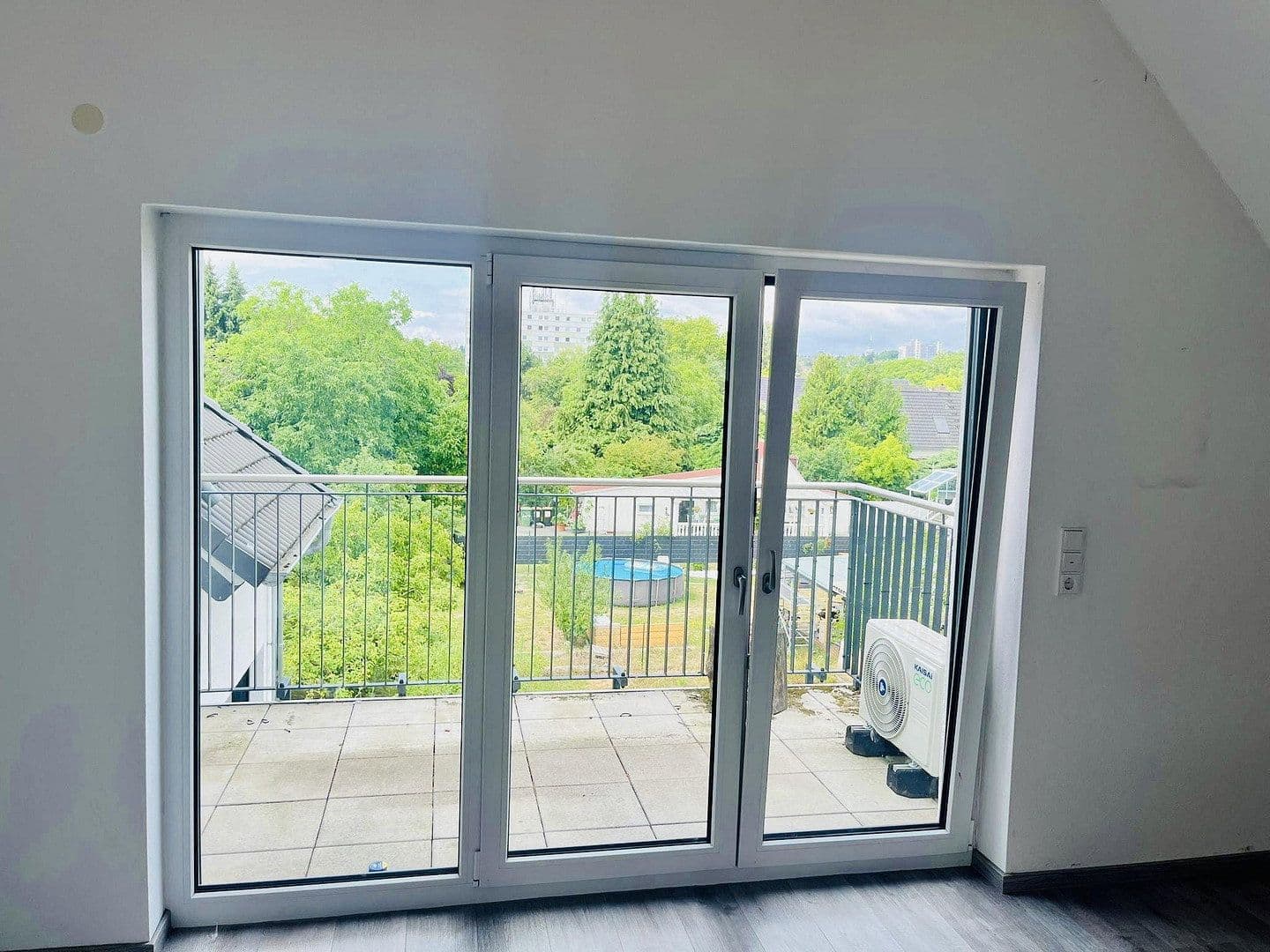 Pronájem bytu 3+1 110 m², Gwinnerstraße 35, Frankfurt am Main, Hessen Pronájem bytu 3+1 110 m², Gwinnerstraße 35, Frankfurt am Main, Hessen