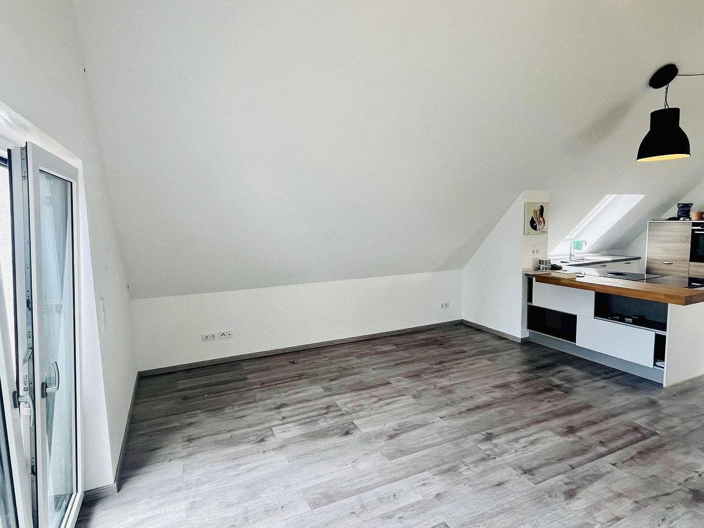 Pronájem bytu 3+1 110 m², Gwinnerstraße 35, Frankfurt am Main, Hessen Pronájem bytu 3+1 110 m², Gwinnerstraße 35, Frankfurt am Main, Hessen