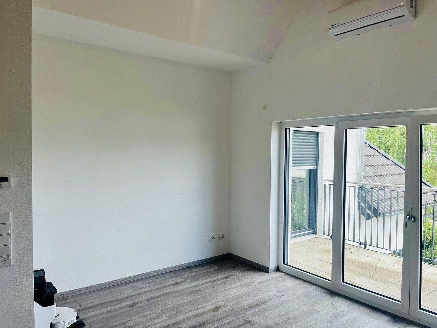 Pronájem bytu 3+1 110 m², Gwinnerstraße 35, Frankfurt am Main, Hessen Pronájem bytu 3+1 110 m², Gwinnerstraße 35, Frankfurt am Main, Hessen