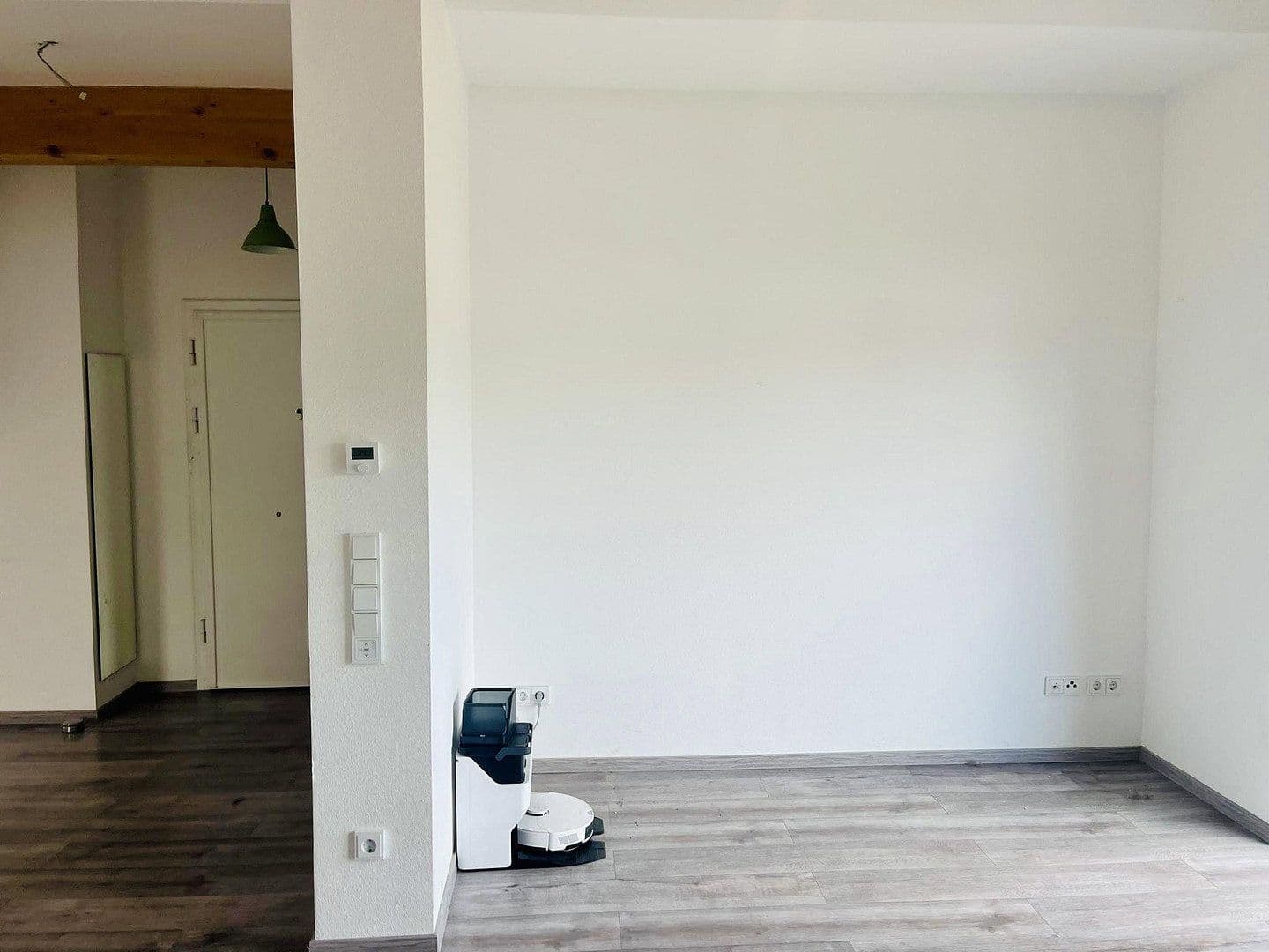 Pronájem bytu 3+1 110 m², Gwinnerstraße 35, Frankfurt am Main, Hessen Pronájem bytu 3+1 110 m², Gwinnerstraße 35, Frankfurt am Main, Hessen