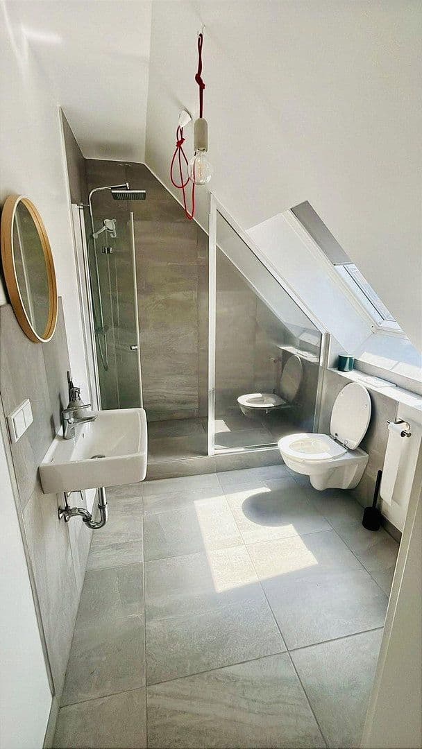 Pronájem bytu 3+1 110 m², Gwinnerstraße 35, Frankfurt am Main, Hessen Pronájem bytu 3+1 110 m², Gwinnerstraße 35, Frankfurt am Main, Hessen