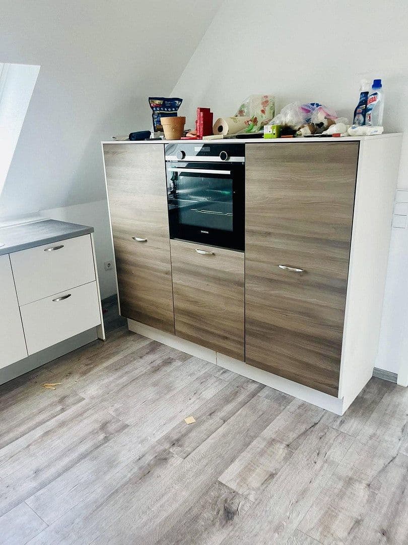 Pronájem bytu 3+1 110 m², Gwinnerstraße 35, Frankfurt am Main, Hessen Pronájem bytu 3+1 110 m², Gwinnerstraße 35, Frankfurt am Main, Hessen