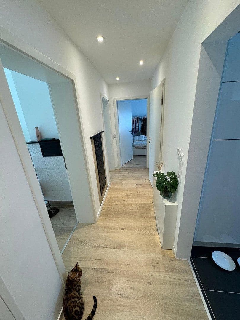 Pronájem bytu 3+1 60 m², Kernen im Remstal, Bádensko-Württembersko Pronájem bytu 3+1 60 m², Kernen im Remstal, Bádensko-Württembersko
