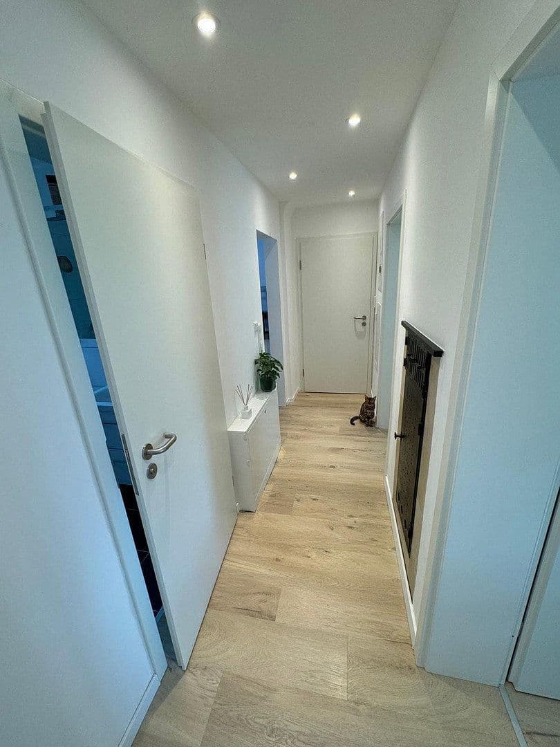 Pronájem bytu 3+1 60 m², Kernen im Remstal, Bádensko-Württembersko Pronájem bytu 3+1 60 m², Kernen im Remstal, Bádensko-Württembersko