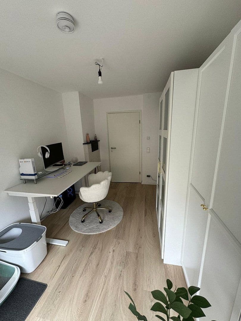 Pronájem bytu 3+1 60 m², Kernen im Remstal, Bádensko-Württembersko Pronájem bytu 3+1 60 m², Kernen im Remstal, Bádensko-Württembersko