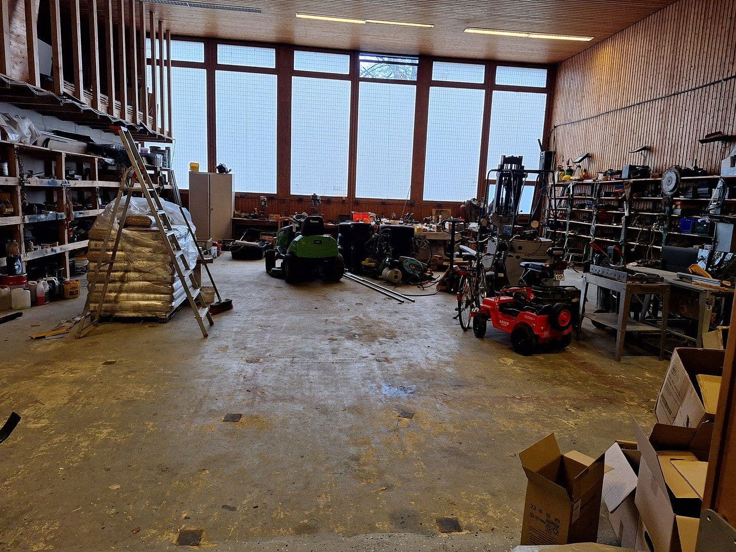 Prodej domu 500 m², pozemek 7.000 m², Altenkirchen (Westerwald), Porýní-Falc Prodej domu 500 m², pozemek 7.000 m², Altenkirchen (Westerwald), Porýní-Falc