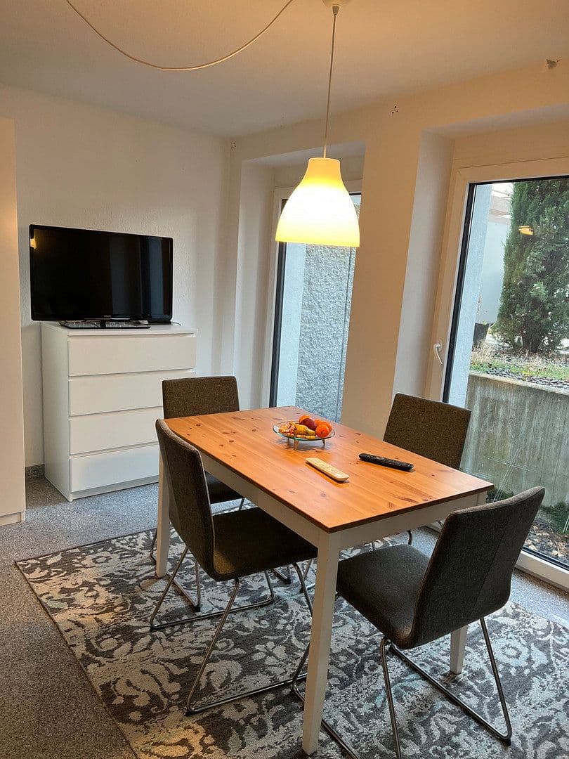 Pronájem bytu 1+kk 46 m², Stuttgart, Bádensko-Württembersko Pronájem bytu 1+kk 46 m², Stuttgart, Bádensko-Württembersko