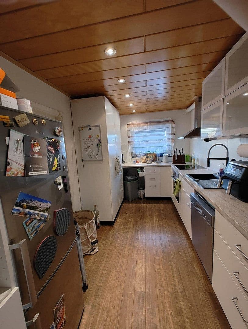 Pronájem bytu 4+1 105 m², Kornblumenstr. 22, Rheinstetten, Bádensko-Württembersko Pronájem bytu 4+1 105 m², Kornblumenstr. 22, Rheinstetten, Bádensko-Württembersko