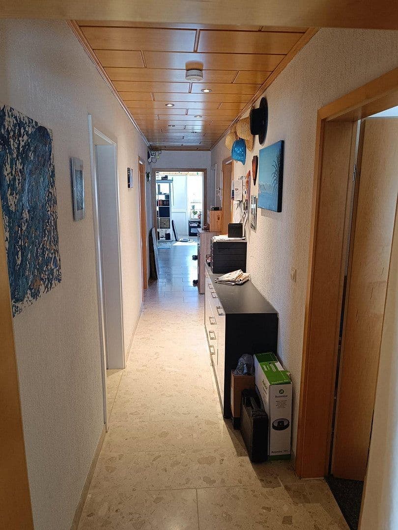 Pronájem bytu 4+1 105 m², Kornblumenstr. 22, Rheinstetten, Bádensko-Württembersko Pronájem bytu 4+1 105 m², Kornblumenstr. 22, Rheinstetten, Bádensko-Württembersko