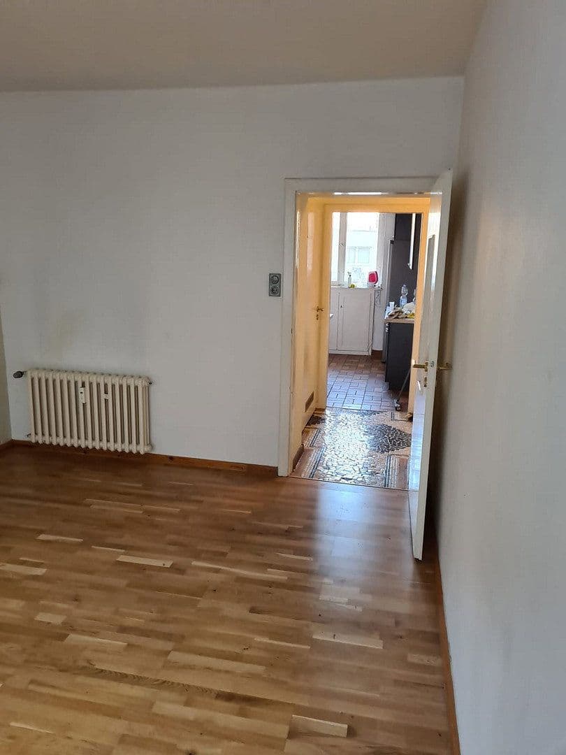 Pronájem bytu 2+1 56 m², Düsseldorf, Severní Porýní-Vestfálsko Pronájem bytu 2+1 56 m², Düsseldorf, Severní Porýní-Vestfálsko