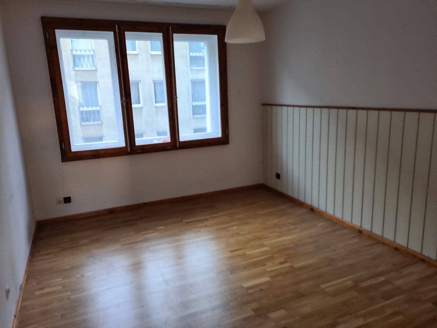 Pronájem bytu 2+1 56 m², Düsseldorf, Severní Porýní-Vestfálsko Pronájem bytu 2+1 56 m², Düsseldorf, Severní Porýní-Vestfálsko