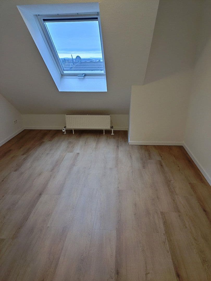 Pronájem bytu 2+kk 45 m², Sachsenheim, Bádensko-Württembersko Pronájem bytu 2+kk 45 m², Sachsenheim, Bádensko-Württembersko