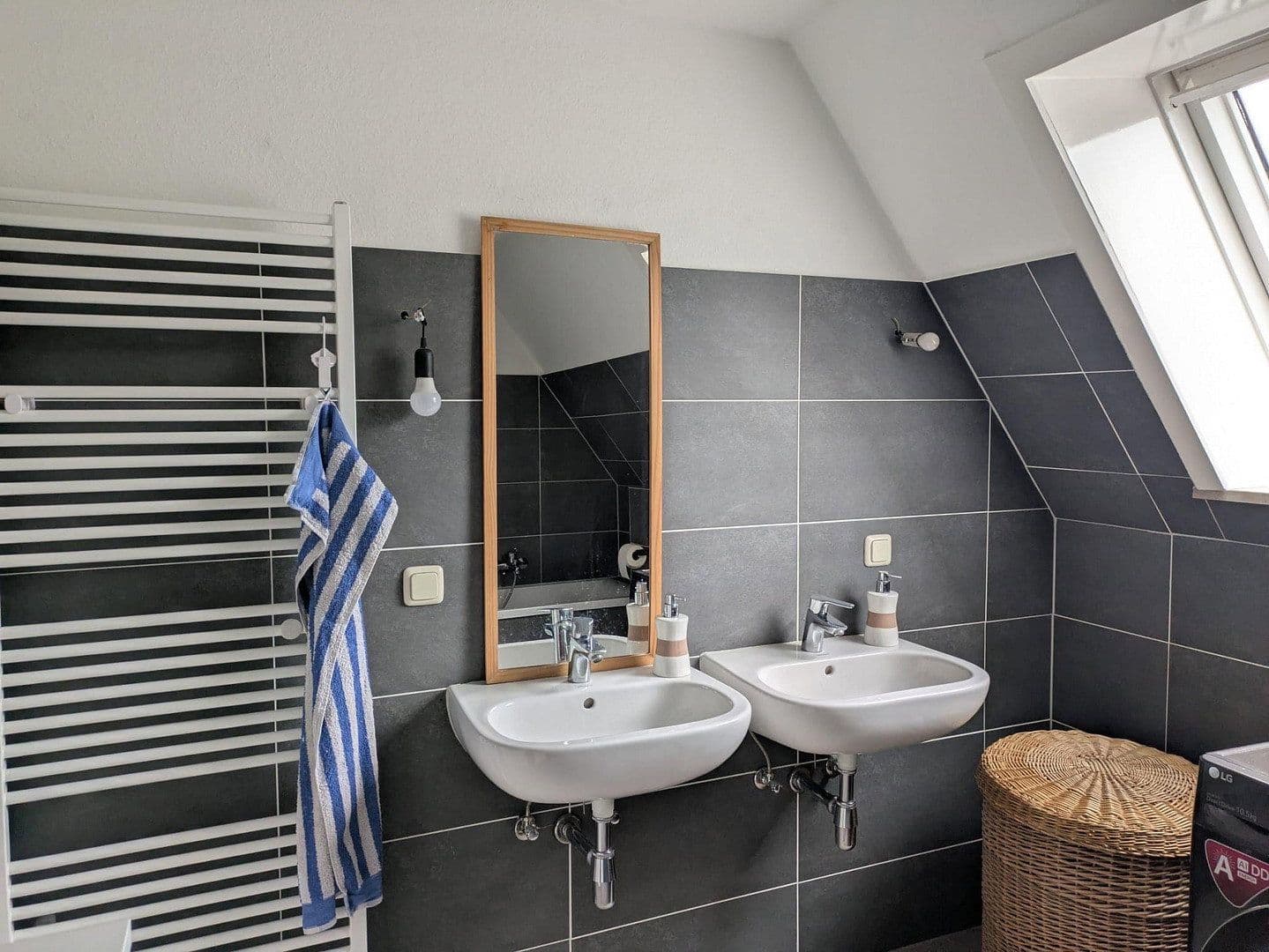 Pronájem domu 120 m², pozemek 500 m², Hollenbek, Šlesvicko-Holštýnsko Pronájem domu 120 m², pozemek 500 m², Hollenbek, Šlesvicko-Holštýnsko