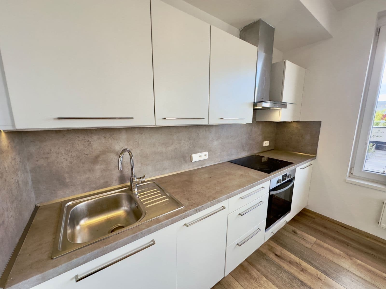 Prodej bytu 2+kk 61 m², Kryšpínova, Praha, Praha Prodej bytu 2+kk 61 m², Kryšpínova, Praha, Praha
