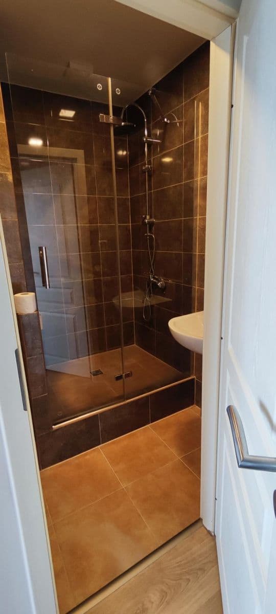 Pronájem bytu Garsoniéra 27 m², Rozcestí, Ústí nad Labem, Ústecký kraj Pronájem bytu Garsoniéra 27 m², Rozcestí, Ústí nad Labem, Ústecký kraj