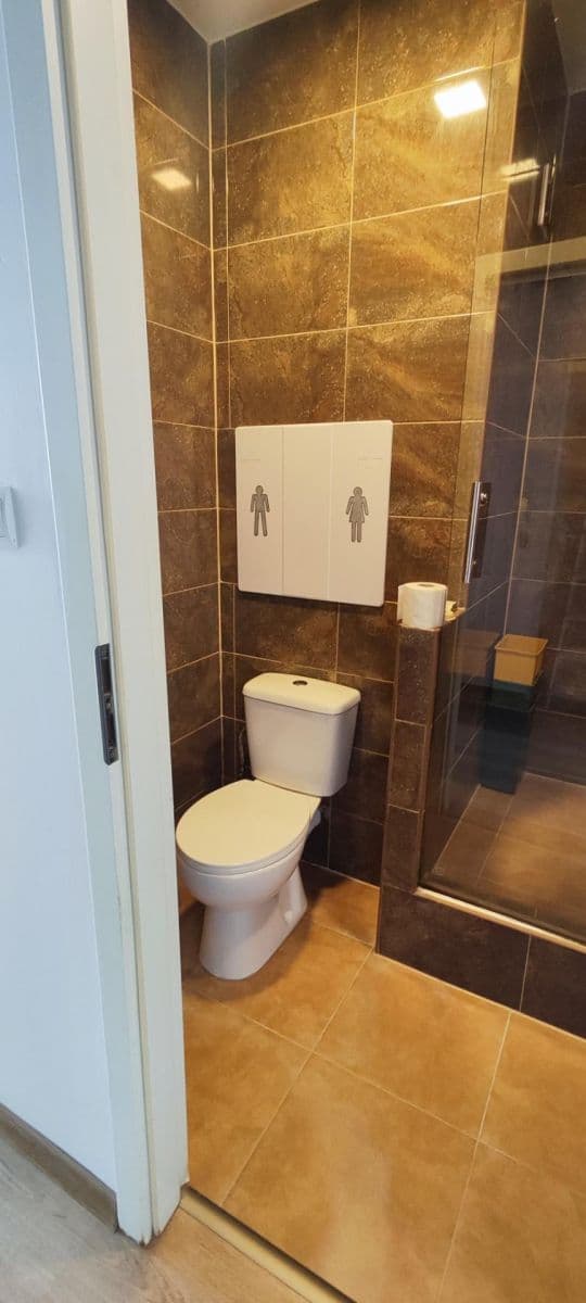 Pronájem bytu Garsoniéra 27 m², Rozcestí, Ústí nad Labem, Ústecký kraj Pronájem bytu Garsoniéra 27 m², Rozcestí, Ústí nad Labem, Ústecký kraj