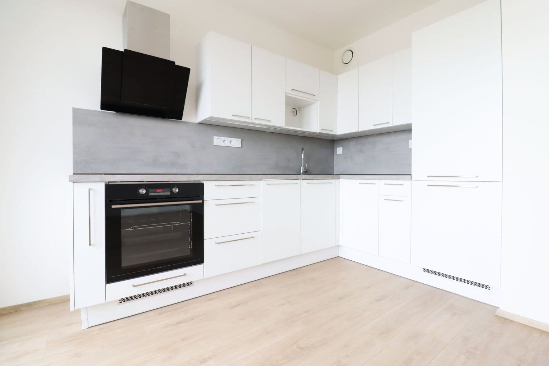 Pronájem bytu 2+kk 53 m², Františka Diviše, Praha, Praha Pronájem bytu 2+kk 53 m², Františka Diviše, Praha, Praha