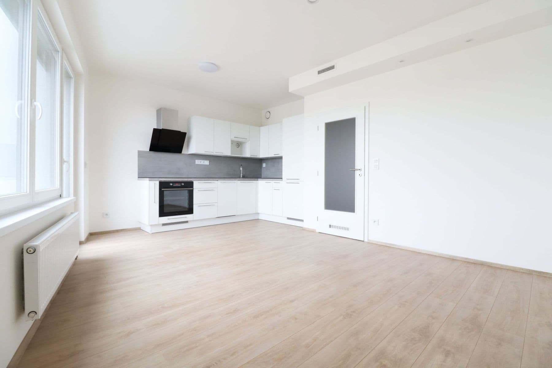 Pronájem bytu 2+kk 53 m², Františka Diviše, Praha, Praha Pronájem bytu 2+kk 53 m², Františka Diviše, Praha, Praha