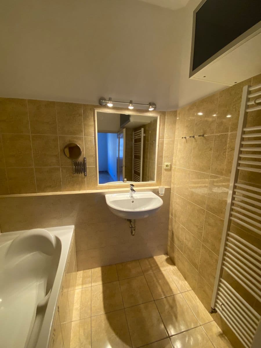 Pronájem bytu 2+kk 46 m², Kafkova, Praha, Praha Pronájem bytu 2+kk 46 m², Kafkova, Praha, Praha