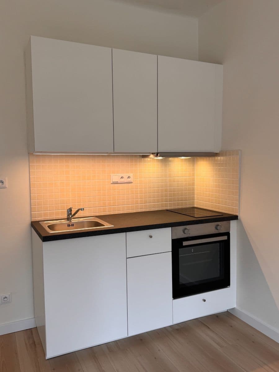 Pronájem bytu Garsoniéra 28 m², Jaurisova, Praha, Praha Pronájem bytu Garsoniéra 28 m², Jaurisova, Praha, Praha