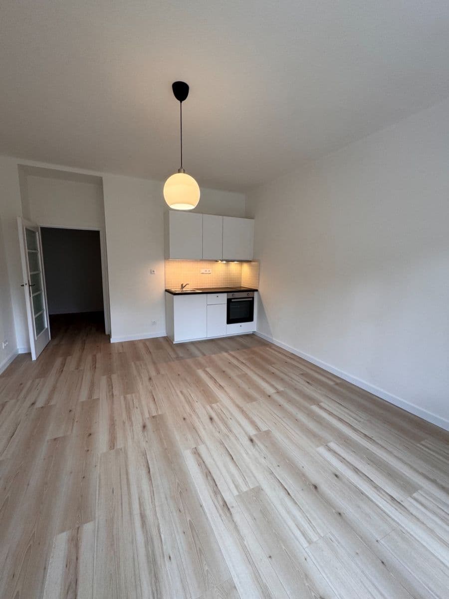 Pronájem bytu Garsoniéra 28 m², Jaurisova, Praha, Praha Pronájem bytu Garsoniéra 28 m², Jaurisova, Praha, Praha