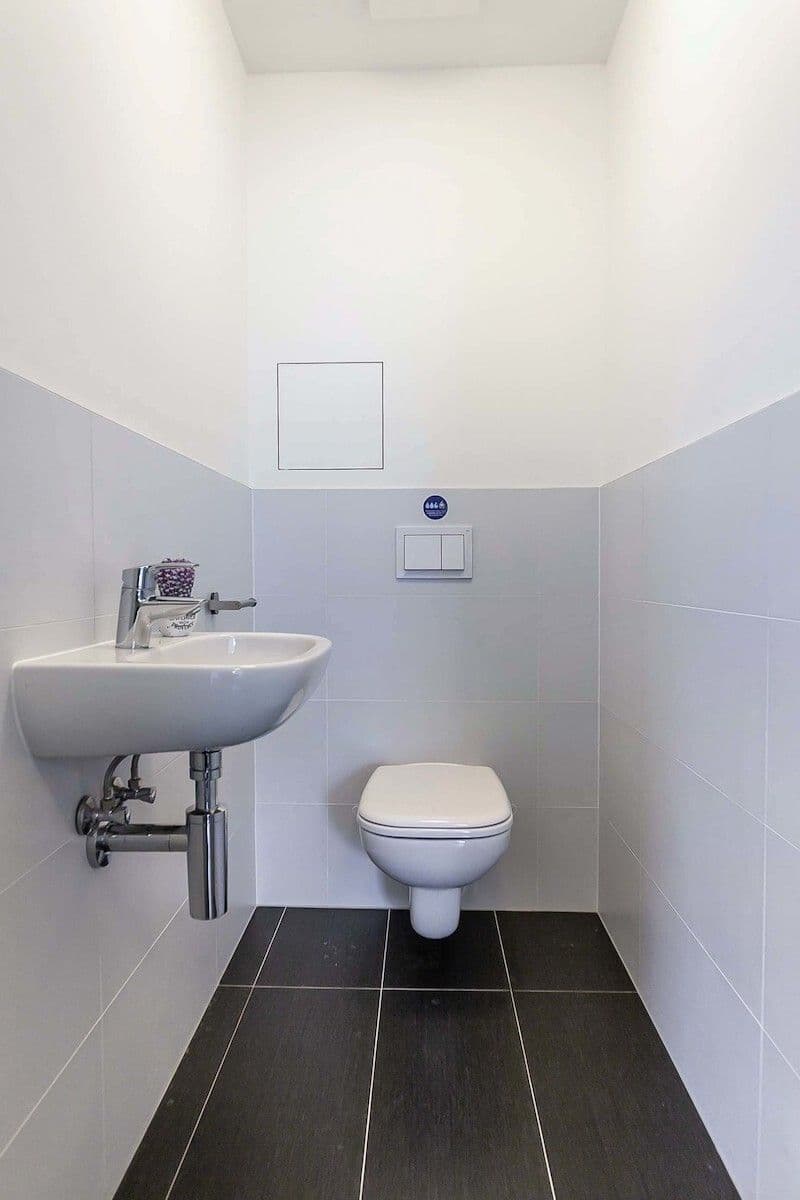 Prodej bytu 2+kk 66 m², Pod Stolovou horou, Praha, Praha Prodej bytu 2+kk 66 m², Pod Stolovou horou, Praha, Praha