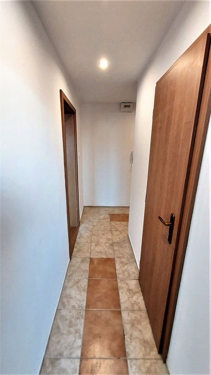 Prodej bytu 1+1 35 m², Jáchymovská, Česká Lípa, Liberecký kraj Prodej bytu 1+1 35 m², Jáchymovská, Česká Lípa, Liberecký kraj