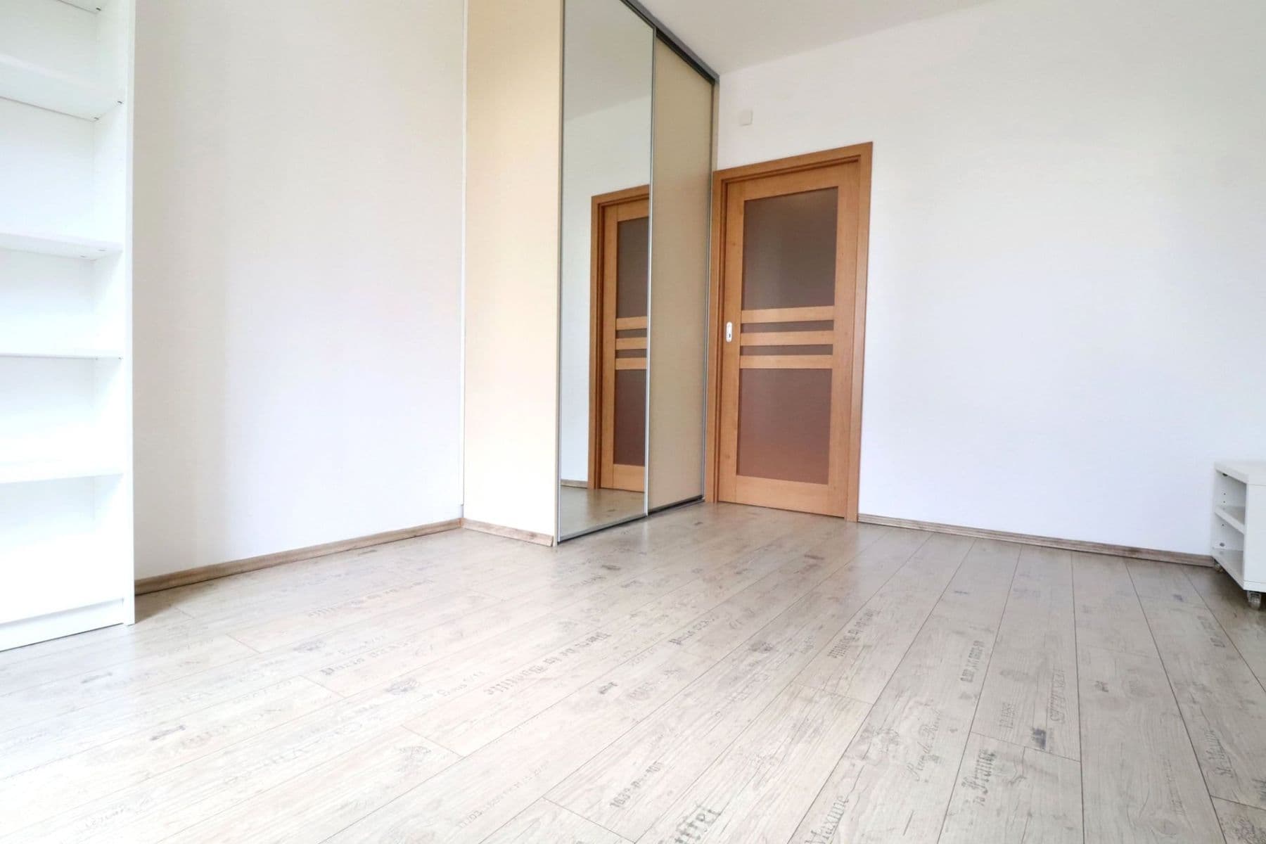 Pronájem bytu 2+1 57 m², Chlebovická, Praha, Praha Pronájem bytu 2+1 57 m², Chlebovická, Praha, Praha