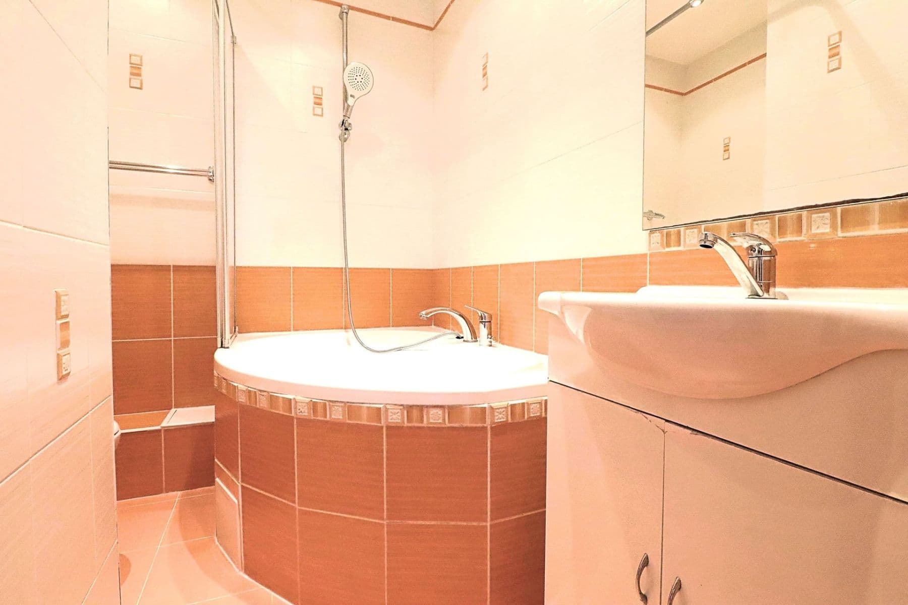 Pronájem bytu 2+1 57 m², Chlebovická, Praha, Praha Pronájem bytu 2+1 57 m², Chlebovická, Praha, Praha