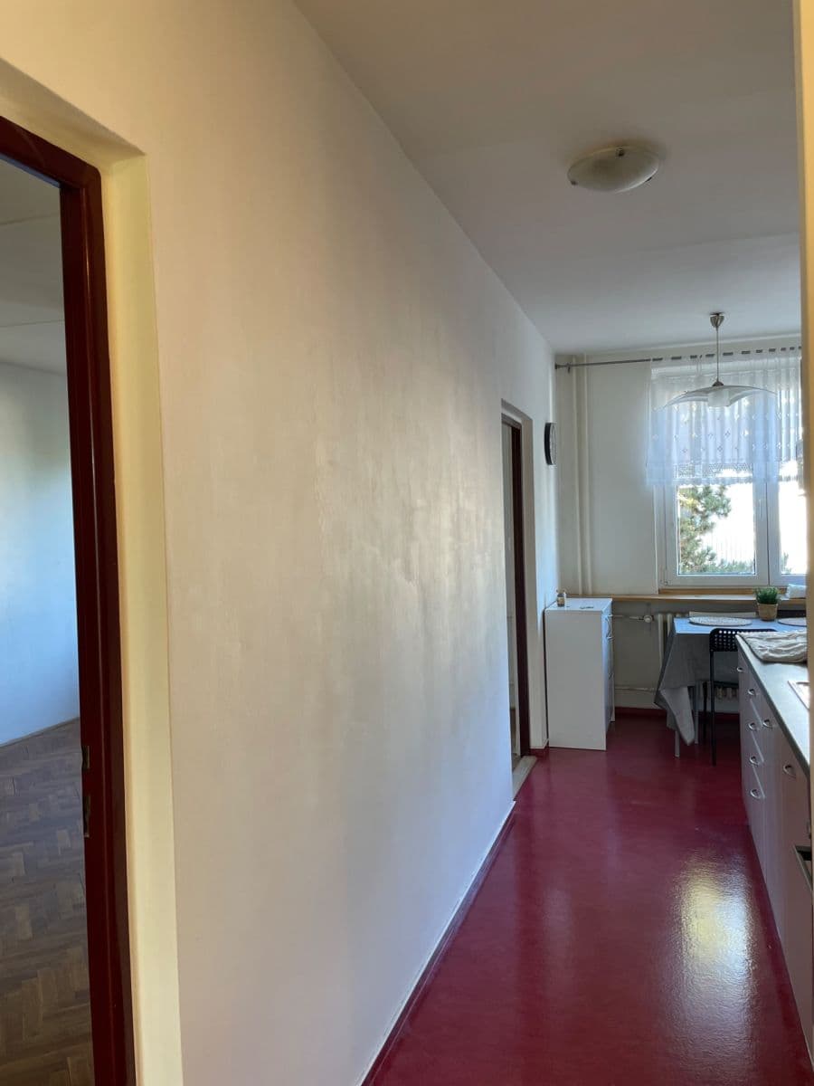 Pronájem bytu 2+1 63 m², U Trati, Karlovy Vary, Karlovarský kraj Pronájem bytu 2+1 63 m², U Trati, Karlovy Vary, Karlovarský kraj