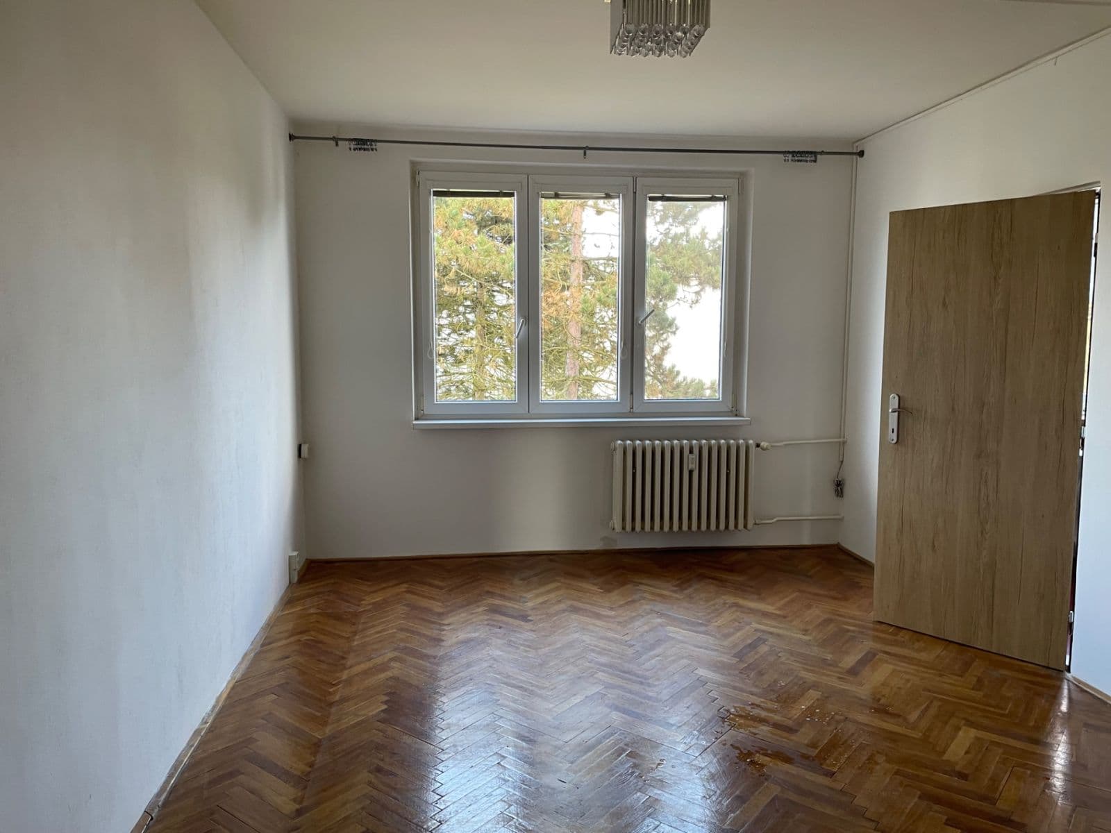 Pronájem bytu 2+1 63 m², U Trati, Karlovy Vary, Karlovarský kraj Pronájem bytu 2+1 63 m², U Trati, Karlovy Vary, Karlovarský kraj