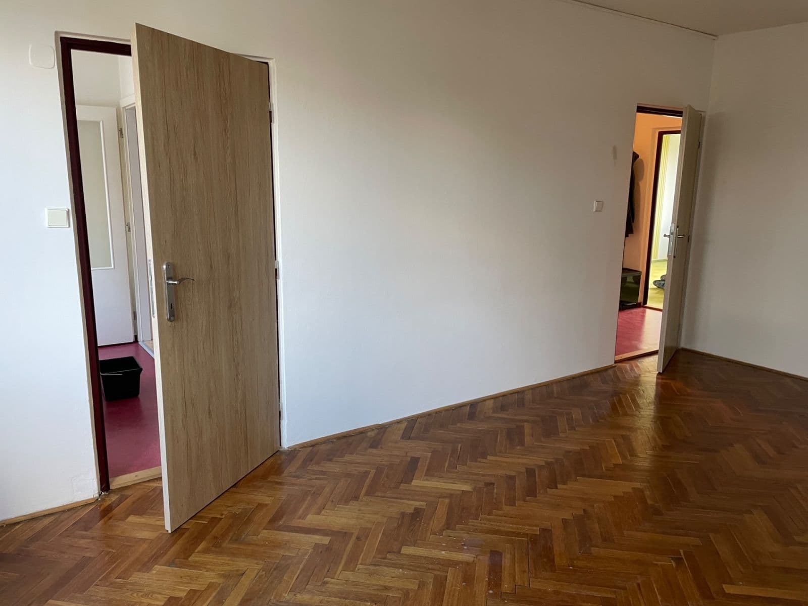 Pronájem bytu 2+1 63 m², U Trati, Karlovy Vary, Karlovarský kraj Pronájem bytu 2+1 63 m², U Trati, Karlovy Vary, Karlovarský kraj