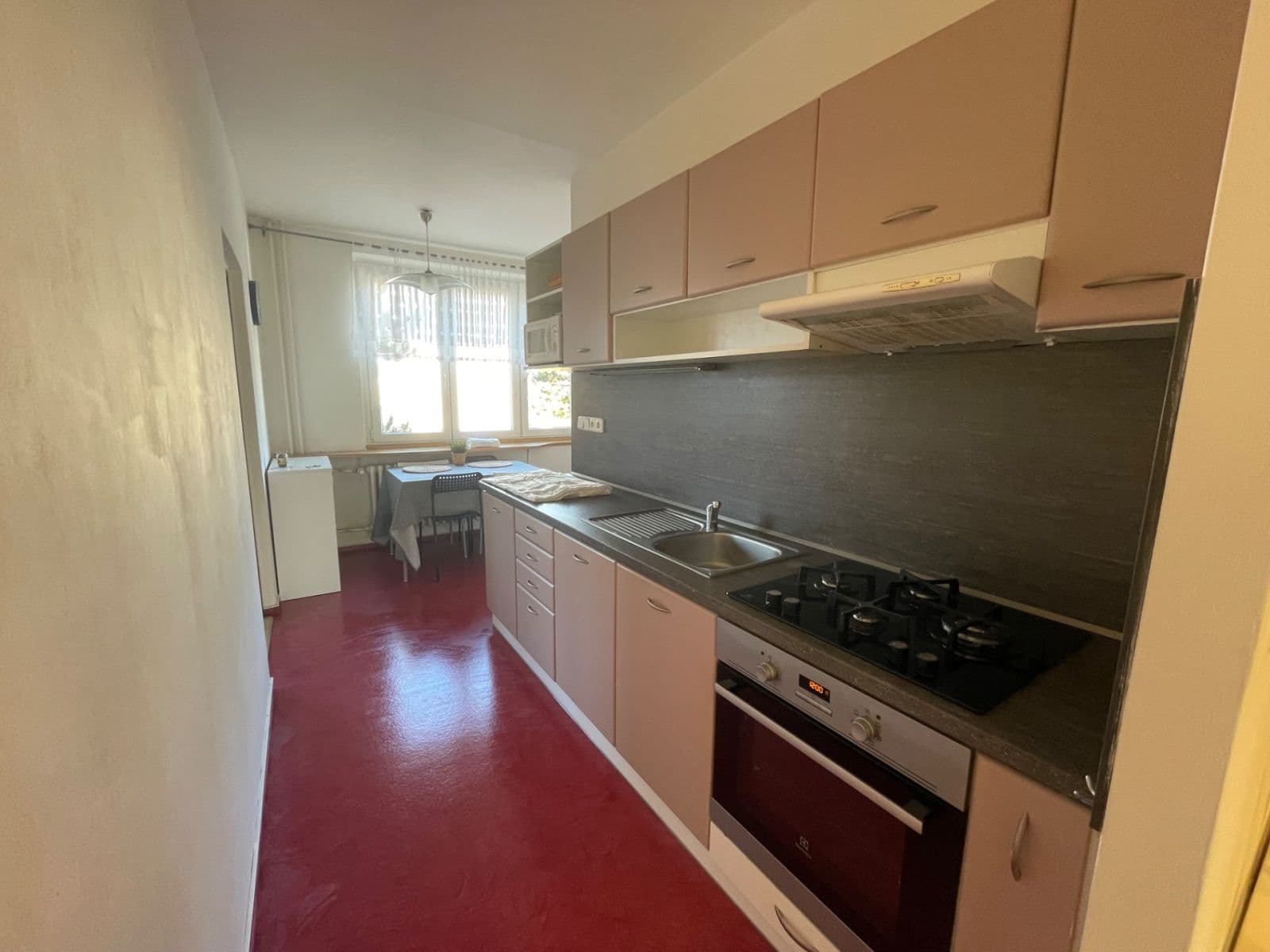 Pronájem bytu 2+1 63 m², U Trati, Karlovy Vary, Karlovarský kraj Pronájem bytu 2+1 63 m², U Trati, Karlovy Vary, Karlovarský kraj