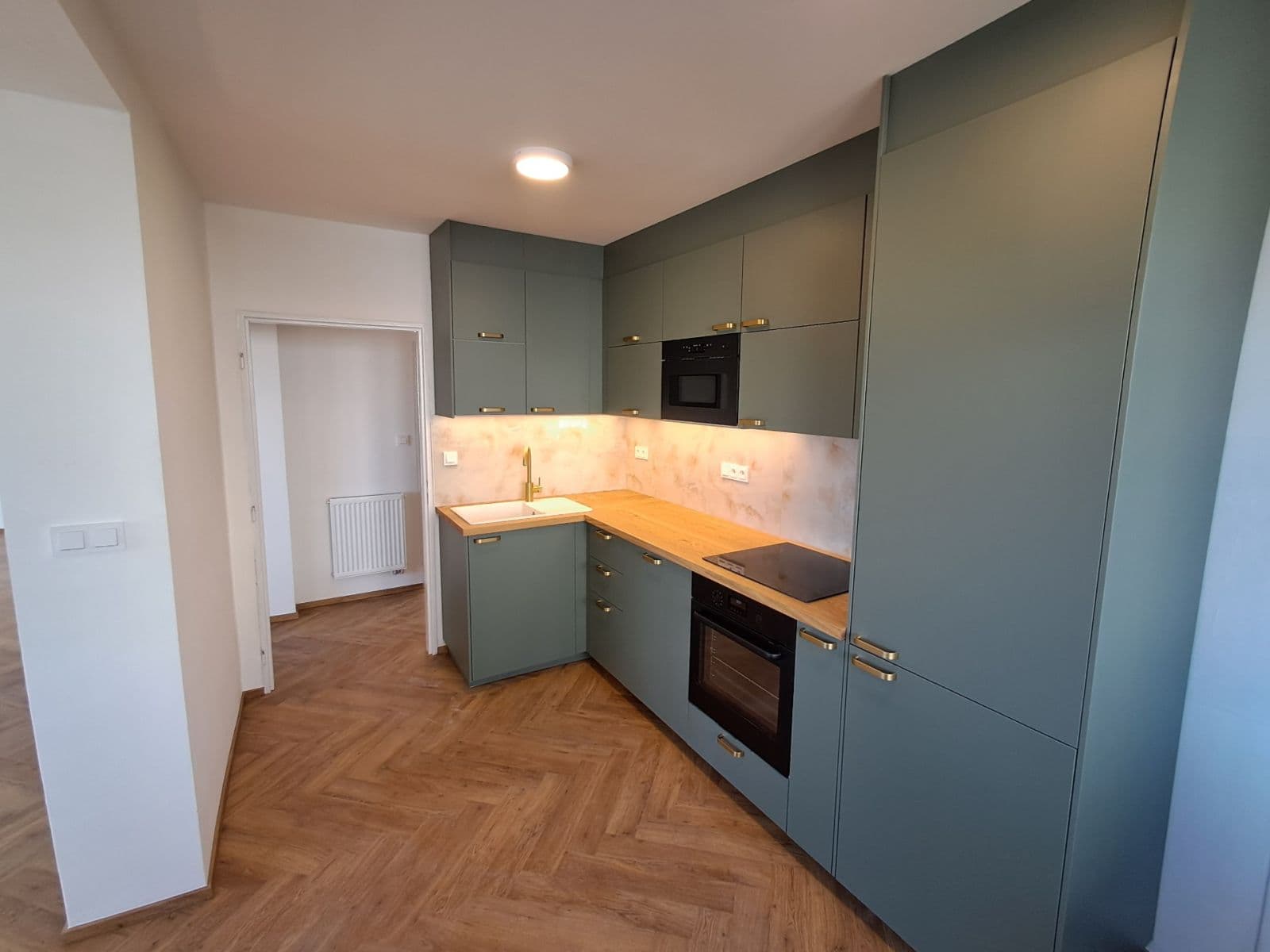 Pronájem bytu 3+1 75 m², Vítězslava Hálka, Vlašim, Středočeský kraj Pronájem bytu 3+1 75 m², Vítězslava Hálka, Vlašim, Středočeský kraj