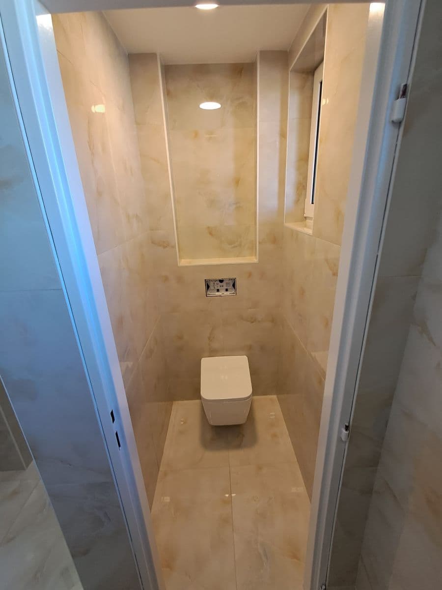 Pronájem bytu 3+1 75 m², Vítězslava Hálka, Vlašim, Středočeský kraj Pronájem bytu 3+1 75 m², Vítězslava Hálka, Vlašim, Středočeský kraj