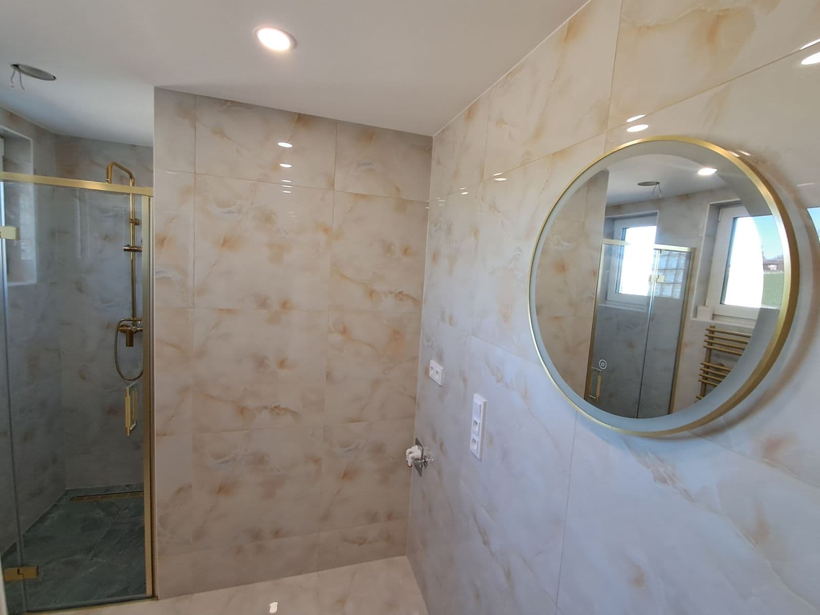 Pronájem bytu 3+1 75 m², Vítězslava Hálka, Vlašim, Středočeský kraj Pronájem bytu 3+1 75 m², Vítězslava Hálka, Vlašim, Středočeský kraj