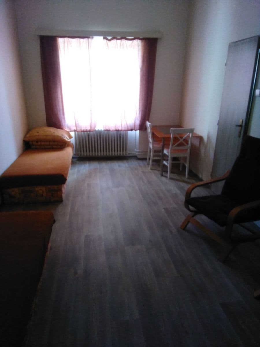 Pronájem bytu 1+kk 26 m², Ovčárecká, Kolín, Středočeský kraj Pronájem bytu 1+kk 26 m², Ovčárecká, Kolín, Středočeský kraj