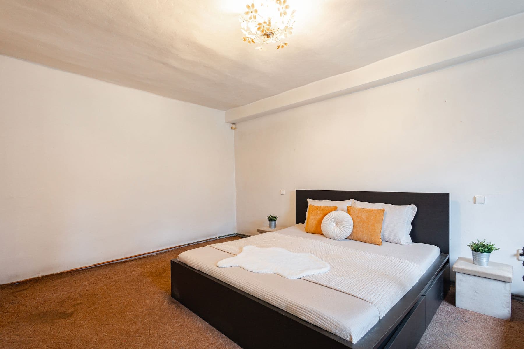 Prodej domu 85 m², pozemek 1.200 m², Krátká, Jesenice, Středočeský kraj Prodej domu 85 m², pozemek 1.200 m², Krátká, Jesenice, Středočeský kraj