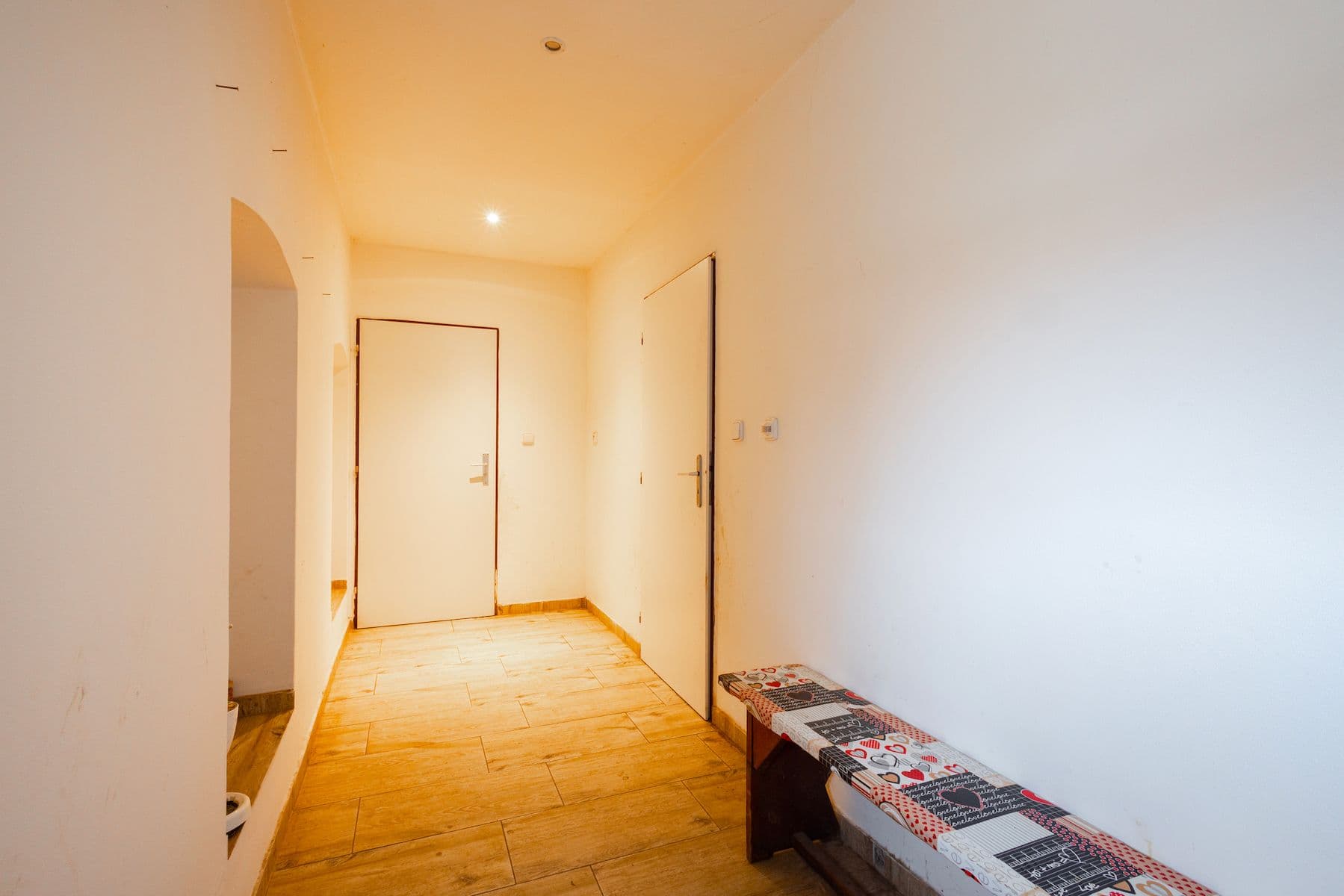 Prodej domu 85 m², pozemek 1.200 m², Krátká, Jesenice, Středočeský kraj Prodej domu 85 m², pozemek 1.200 m², Krátká, Jesenice, Středočeský kraj