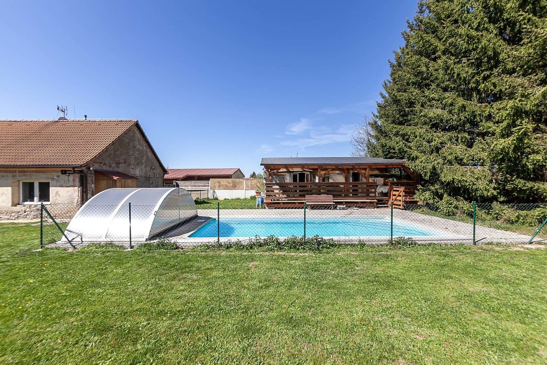 Prodej domu 85 m², pozemek 1.200 m², Krátká, Jesenice, Středočeský kraj Prodej domu 85 m², pozemek 1.200 m², Krátká, Jesenice, Středočeský kraj
