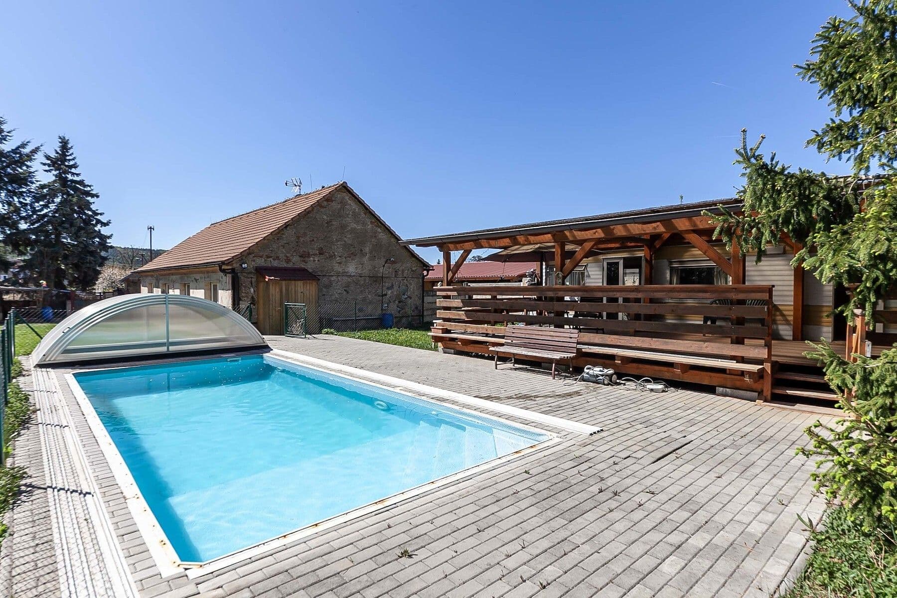 Prodej domu 85 m², pozemek 1.200 m², Krátká, Jesenice, Středočeský kraj Prodej domu 85 m², pozemek 1.200 m², Krátká, Jesenice, Středočeský kraj