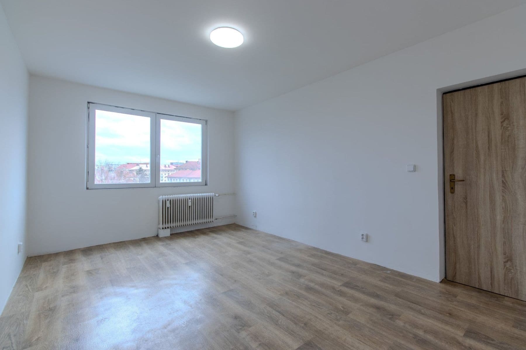 Pronájem bytu 1+1 36 m², Polská, Kladno, Středočeský kraj Pronájem bytu 1+1 36 m², Polská, Kladno, Středočeský kraj