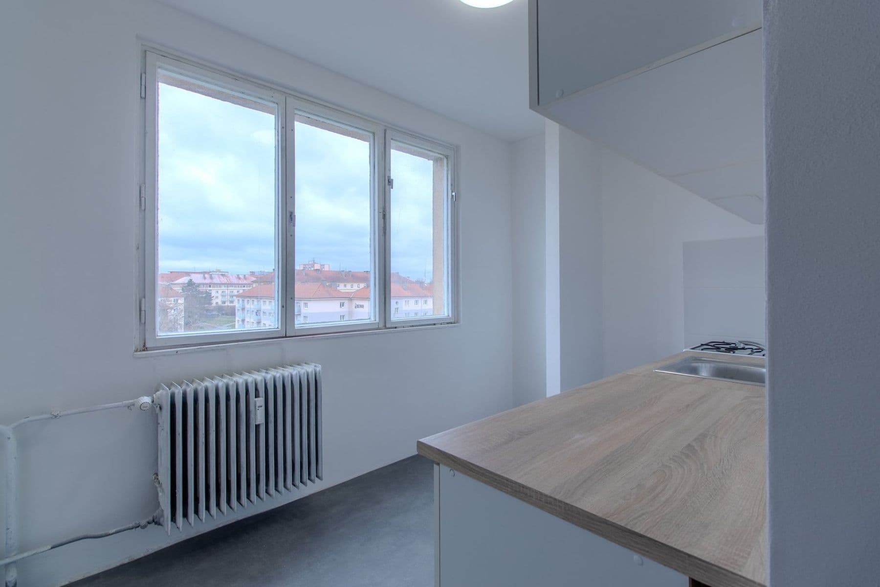 Pronájem bytu 1+1 36 m², Polská, Kladno, Středočeský kraj Pronájem bytu 1+1 36 m², Polská, Kladno, Středočeský kraj